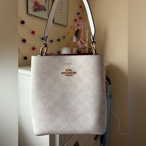 🤍 Coach Mollie Bucket Bag 22 in Signature Canvas 🤍